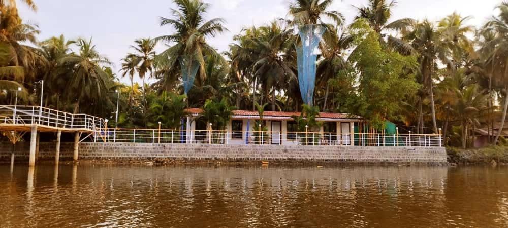 Hangout Kalyanpur Bagian luar foto
